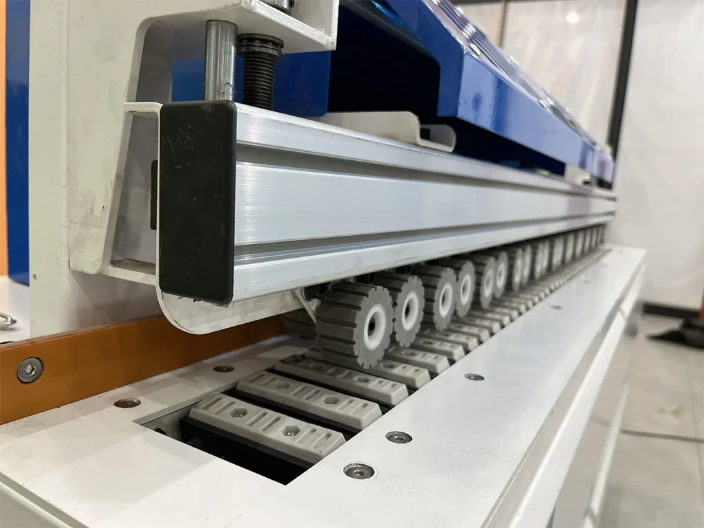 902 High Speed Wood Furniture Edge Bander Edging Machine Pvc Edge Banding Machine Automatic Trimming