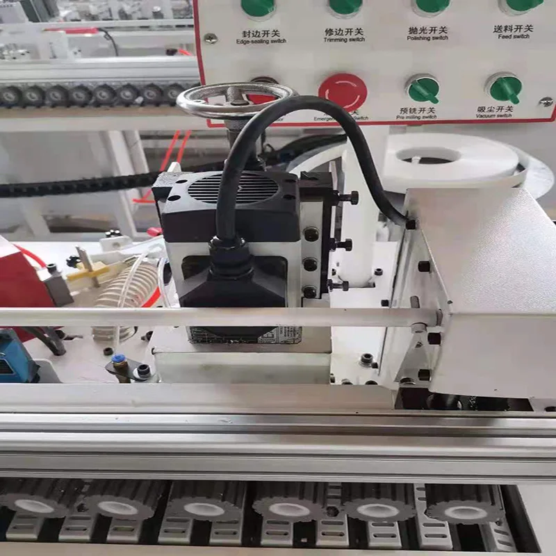 WoodBased Panel MDF Automatic Bevel Edge Banding Machine Straight PVC 45 Degree Edge Banding Machine Pre-milling Corner Trimming