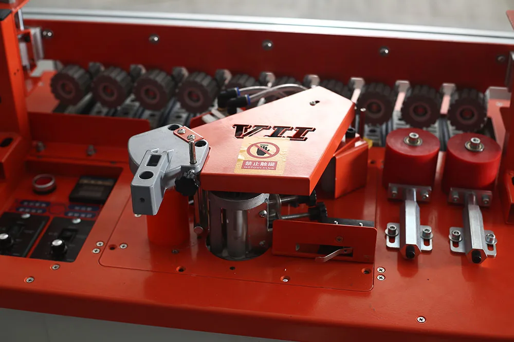 Edge Banding Machine Furniture Plywood Wood Board 220V Single Phase Motor Automatic Gluing and Breaking Tape Edgebander