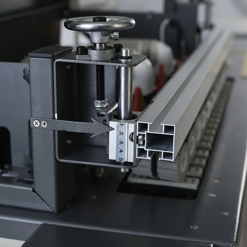 High Speed Automatic Edge Banding Machine With Edge Banding Trimming Buffing and End Cutting Edge Bander
