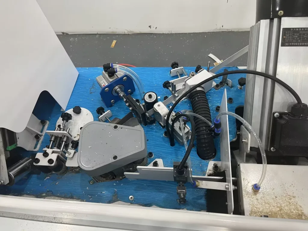 XZF450 Woodworking Bevel and Straight Edge Banding Machine 45 Degree Pre Milling Edge Bander Machine